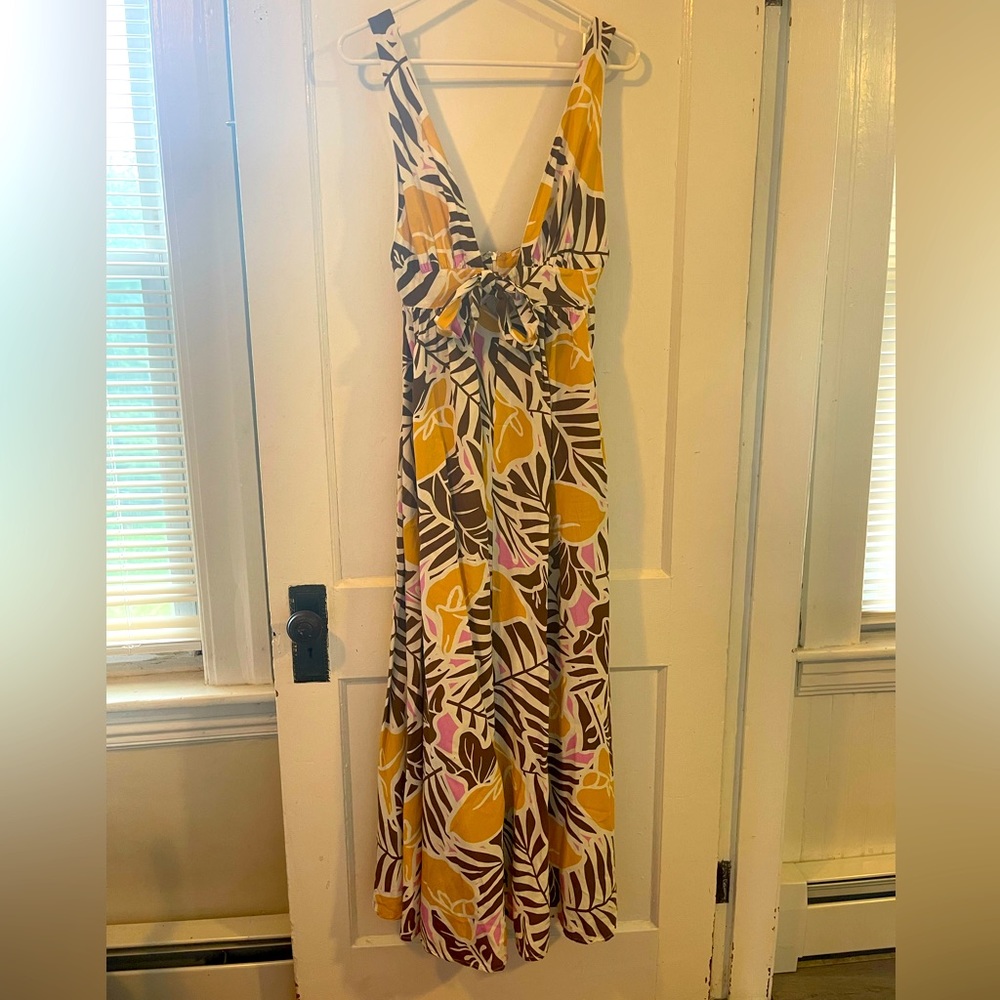 Aakaa women’s, low cut w/ front tie, tropical floral print dress, like new sz sm - Picture 5 of 11